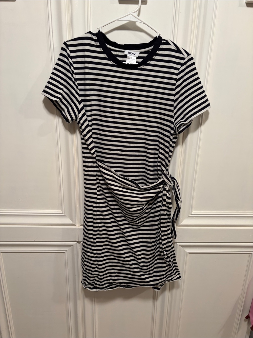 DKNY T-Shirt Faux Tie Dress